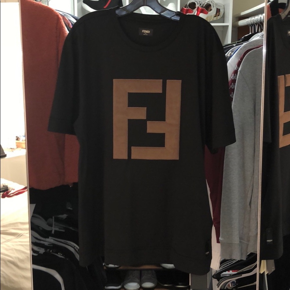 Fendi me s shirt